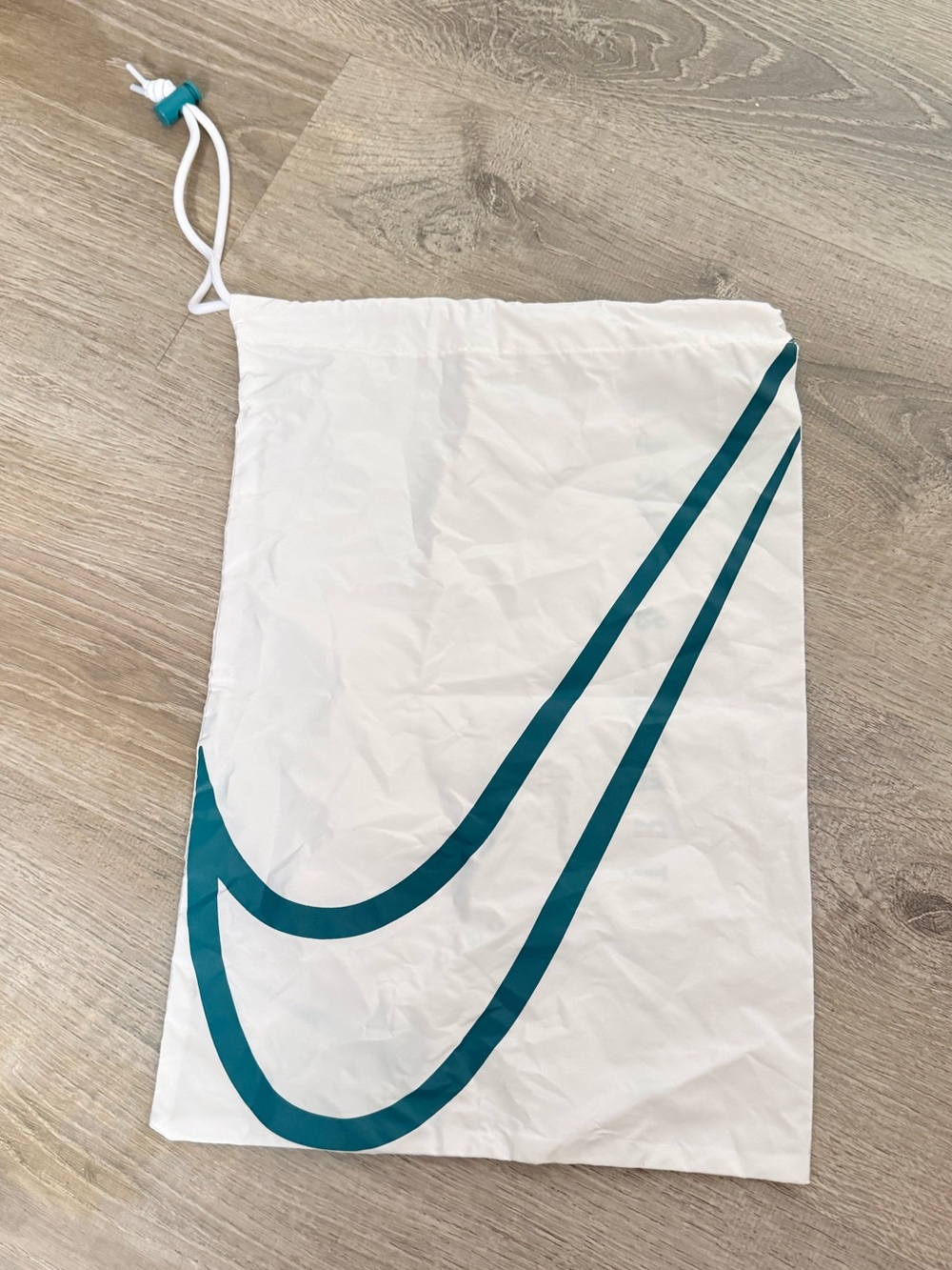 Nike White Drawstring Shoe Sack with Teal Swoosh